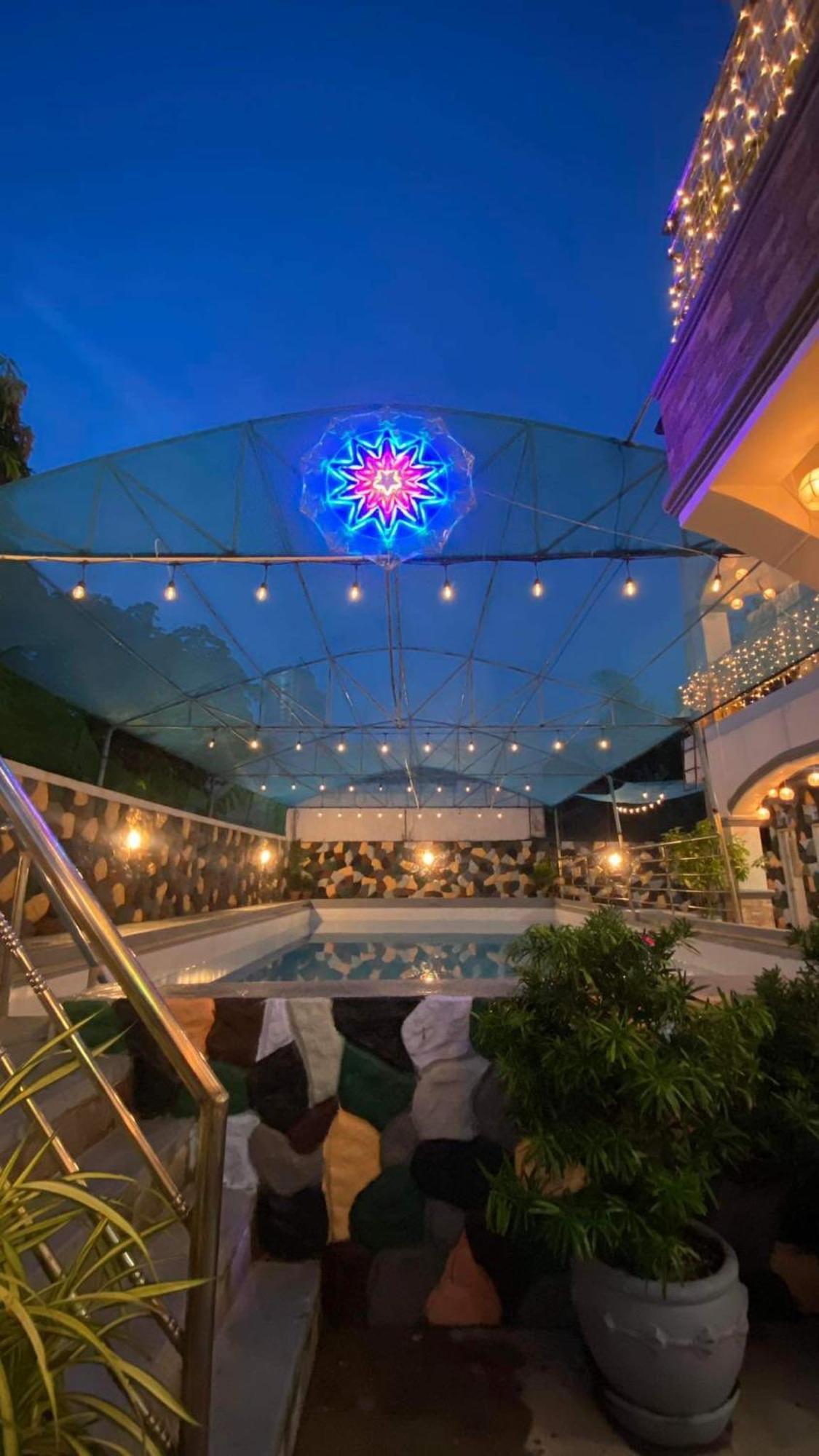 Villa Paguio Hot Spring Resort Calamba  Exterior photo